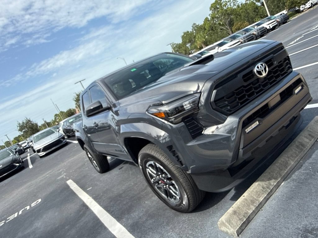 Used 2025 Toyota Tacoma TRD Sport AWD/4WD image 10