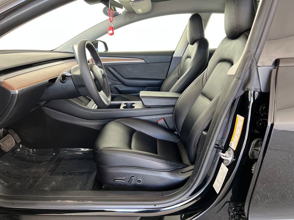 Used 2023 Tesla Model 3 Standard Range image 11