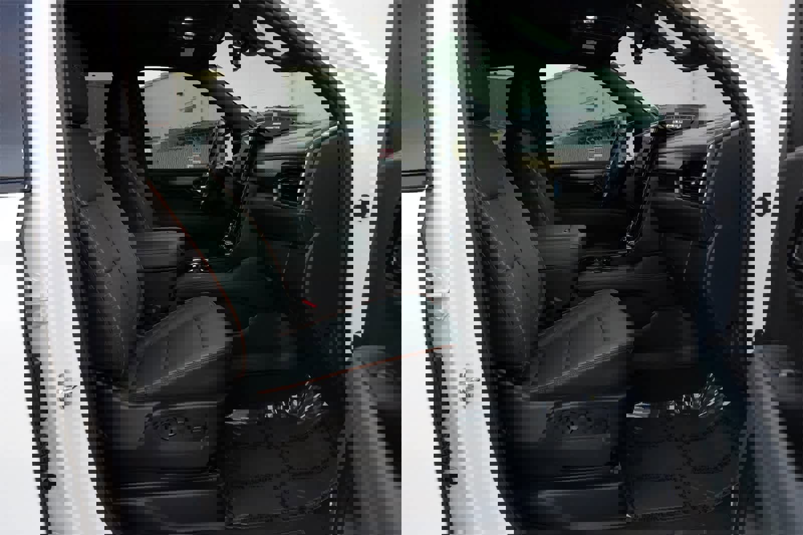 Used 2025 GMC Yukon AT4 w/ AT4 Premium Package image 24