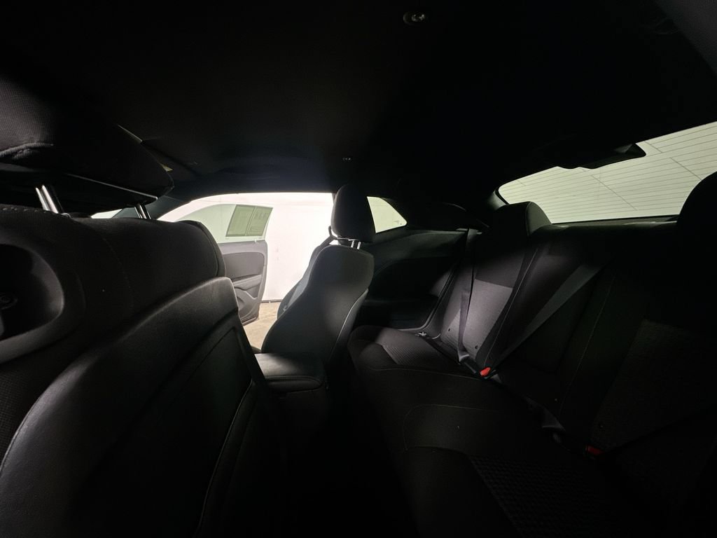 Used 2022 Dodge Challenger R/T RWD image 13