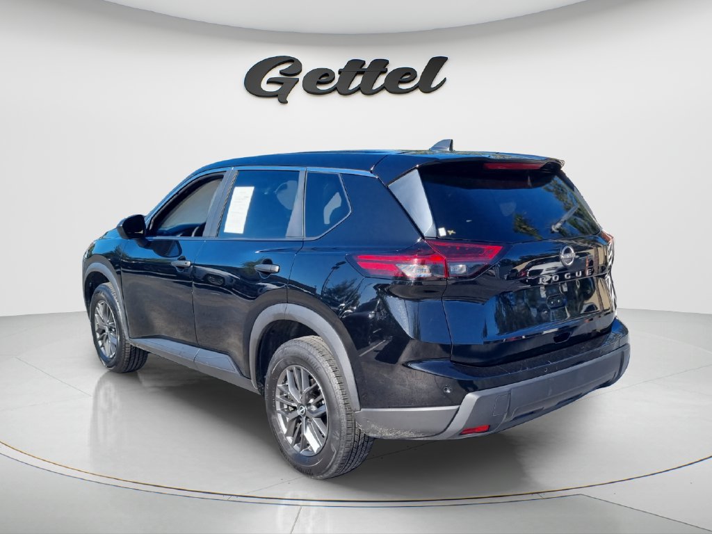Used 2024 Nissan Rogue S FWD image 7
