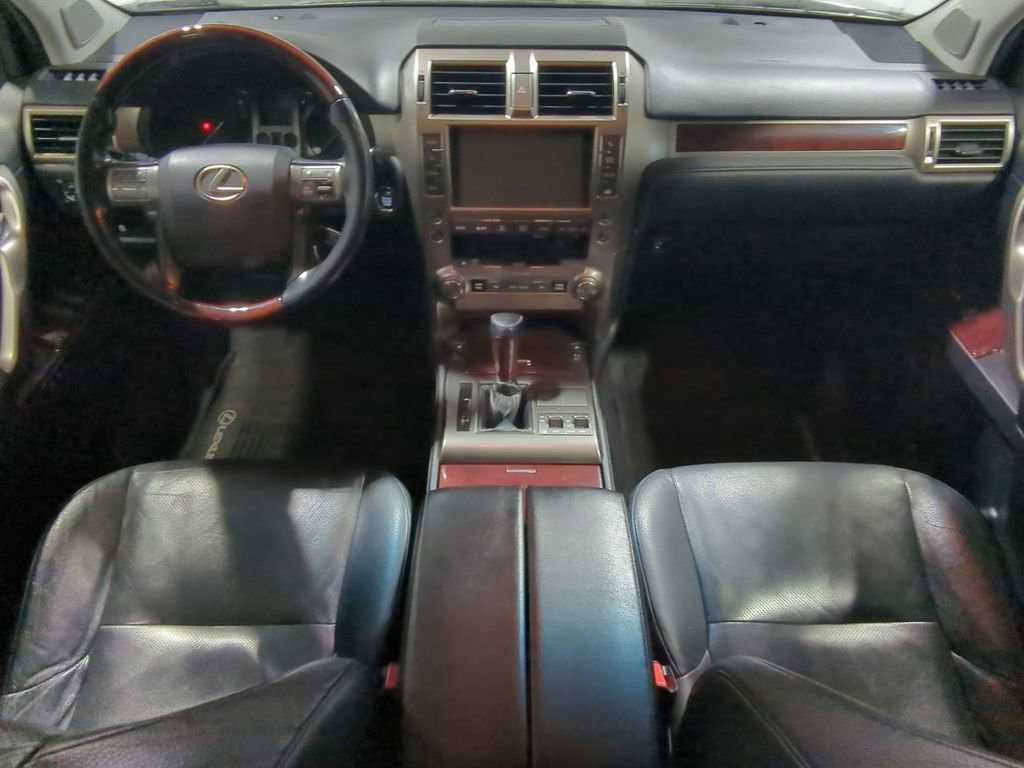 Used 2016 Lexus GX 460 w/ Premium Package image 18