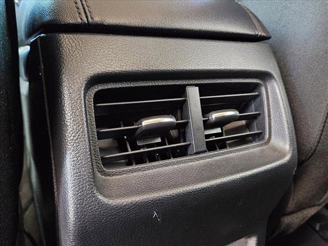 Certified 2019 Ford Edge SE image 17