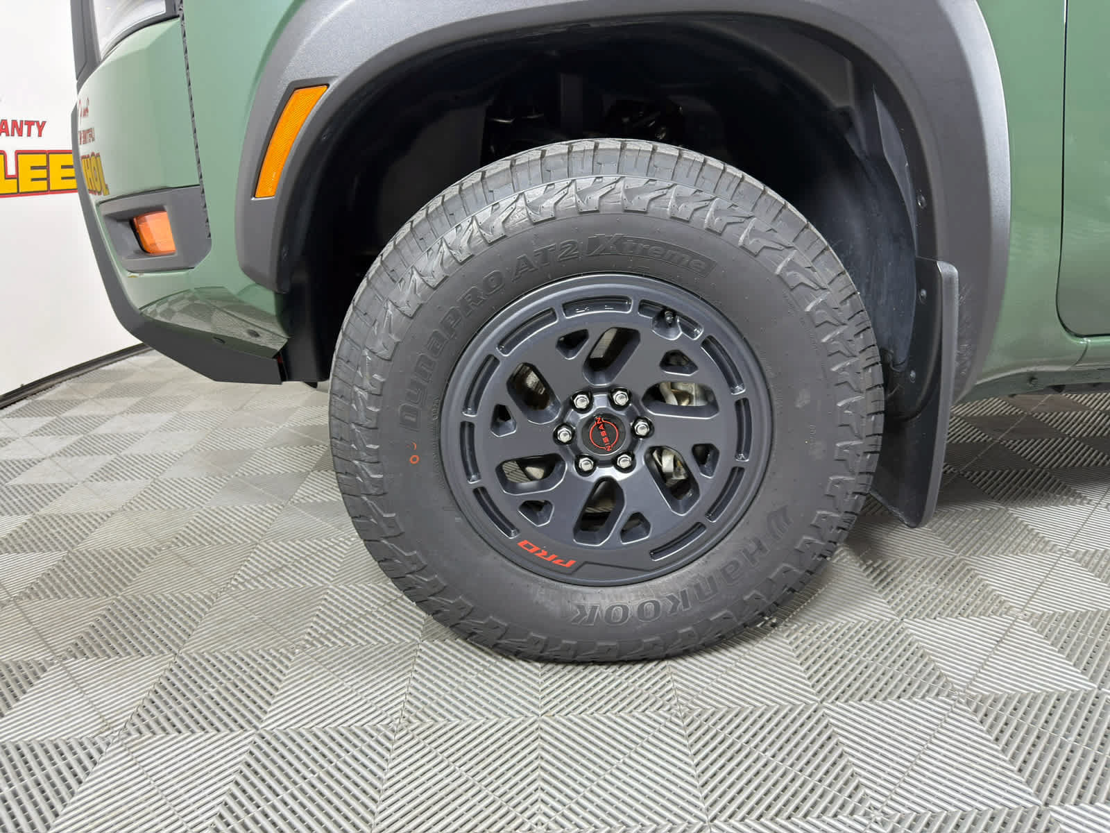 Used 2026 Nissan Frontier PRO-4X w/ Tow Package AWD/4WD image 9