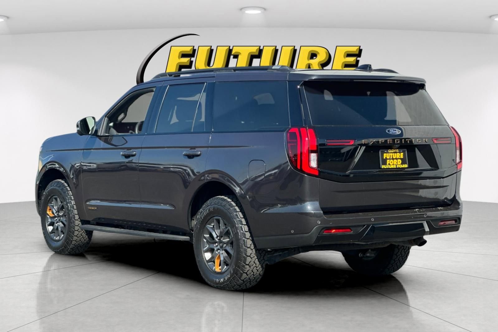 Certified 2025 Ford Expedition Tremor AWD/4WD image 5