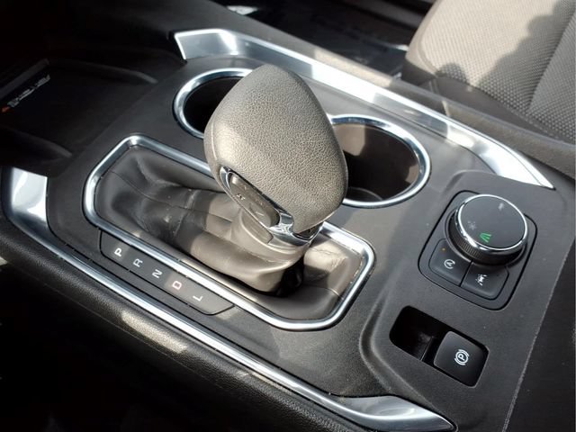 Used 2023 Chevrolet Traverse LT FWD image 22