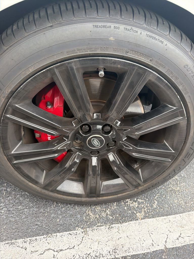 Used 2019 Land Rover Range Rover Sport HST image 16