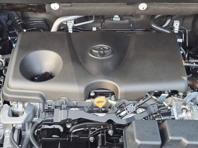 Used 2025 Toyota RAV4 XLE FWD image 21