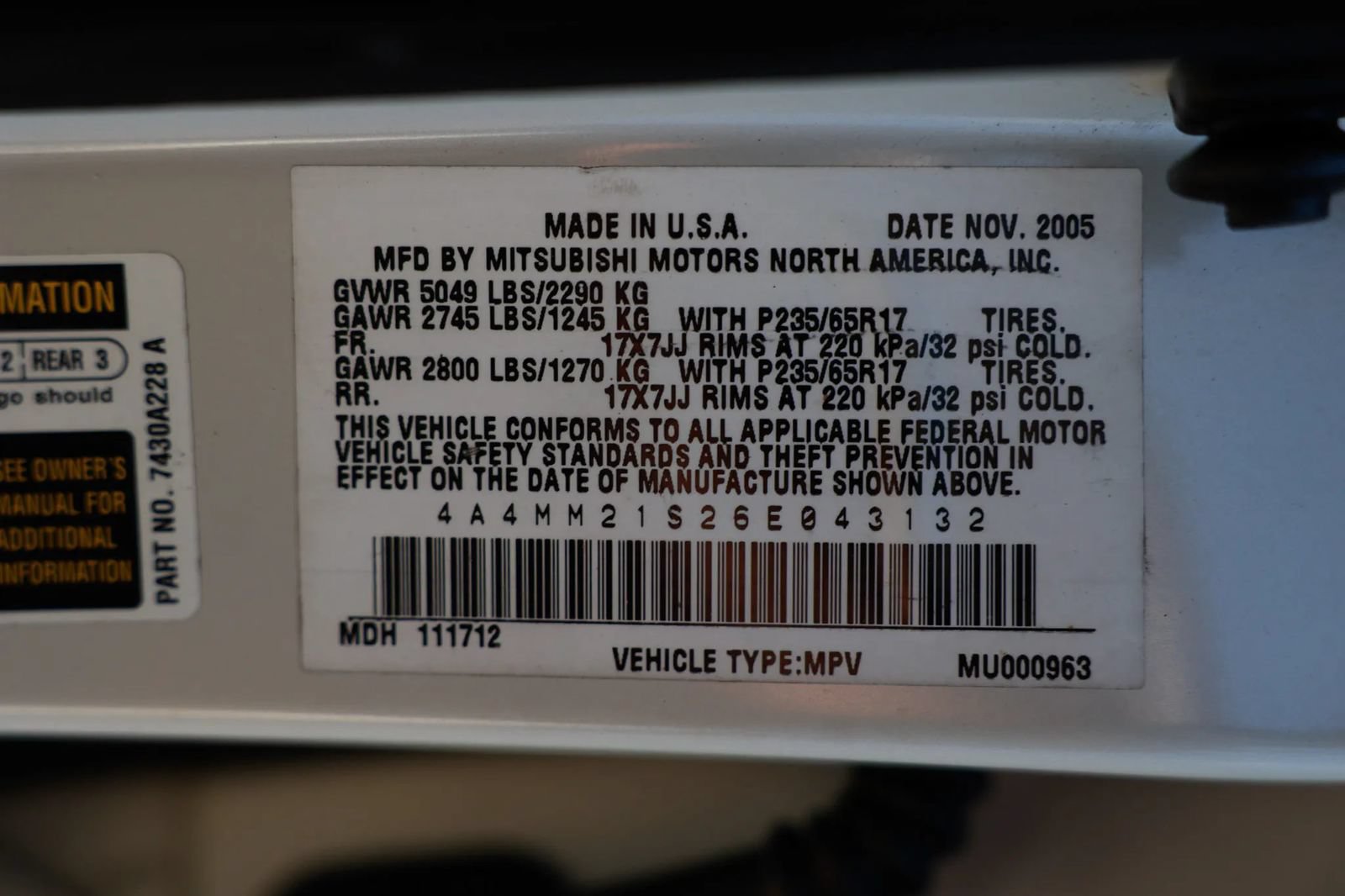 Used 2006 Mitsubishi Endeavor LS FWD image 42