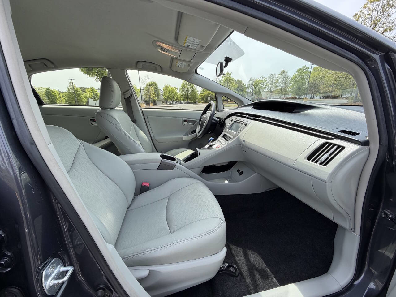 Used 2012 Toyota Prius Three image 14