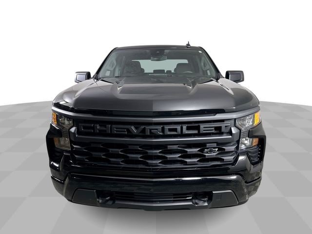 Used 2025 Chevrolet Silverado 1500 Custom AWD/4WD image 3