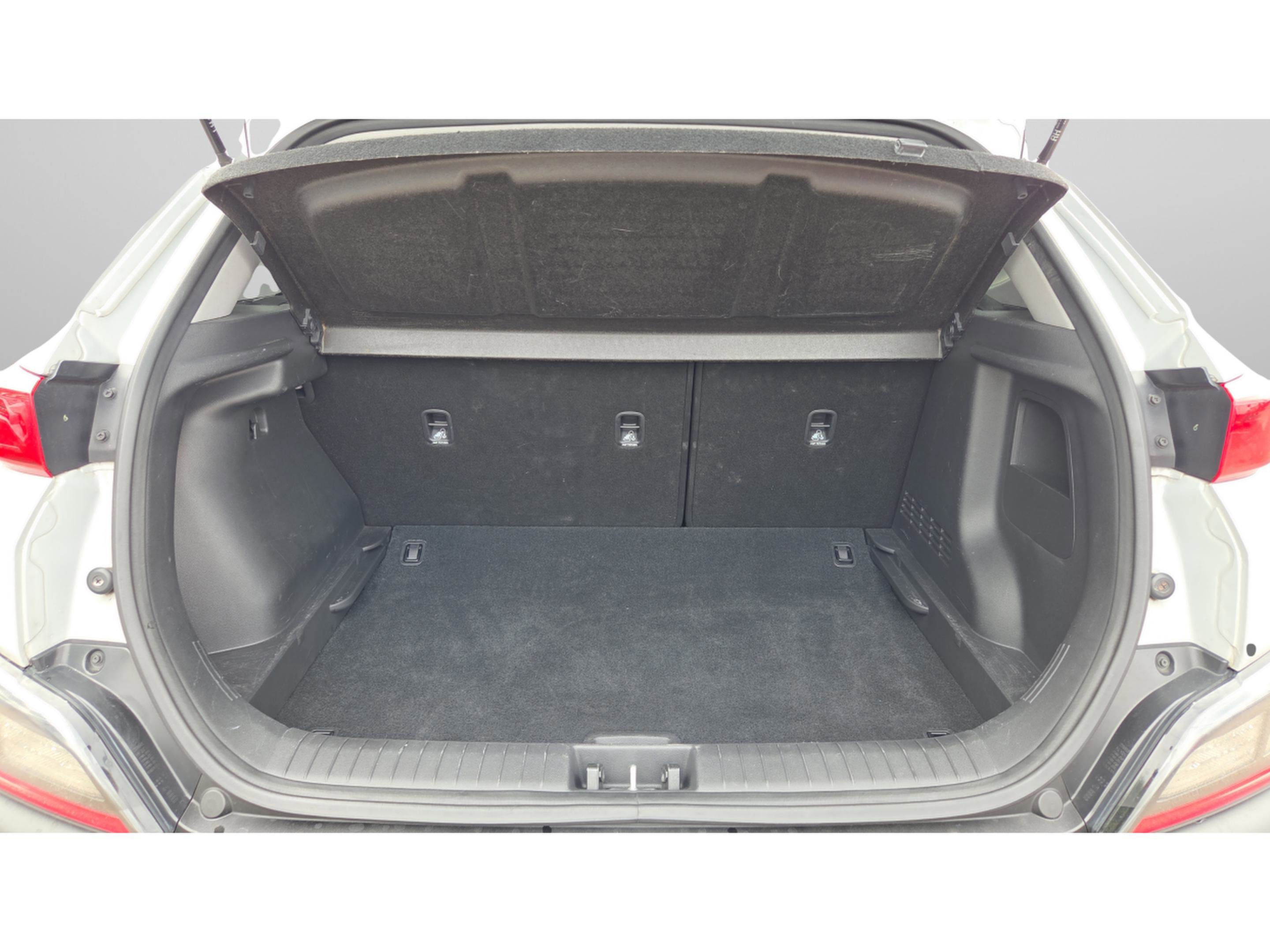 Used 2023 Hyundai Kona SEL FWD image 9