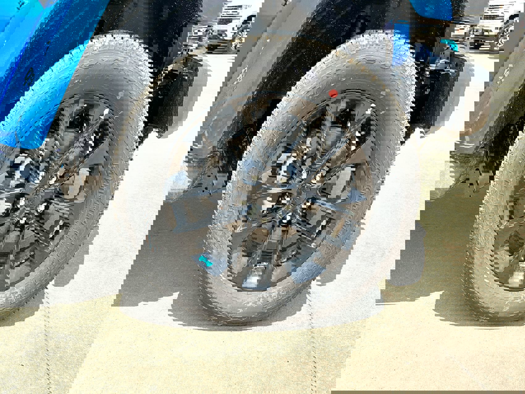 New 2023 Jeep Wrangler Sahara w/ Cold Weather Group image 10