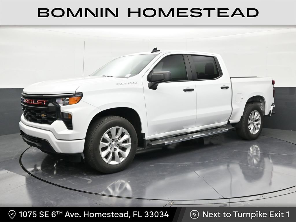 Used 2023 Chevrolet Silverado 1500 Custom image 1