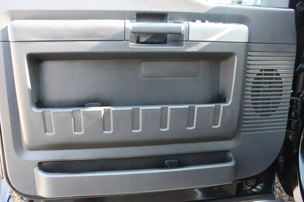 Used 2016 Ford F250 Lariat w/ Lariat Ultimate Package image 11