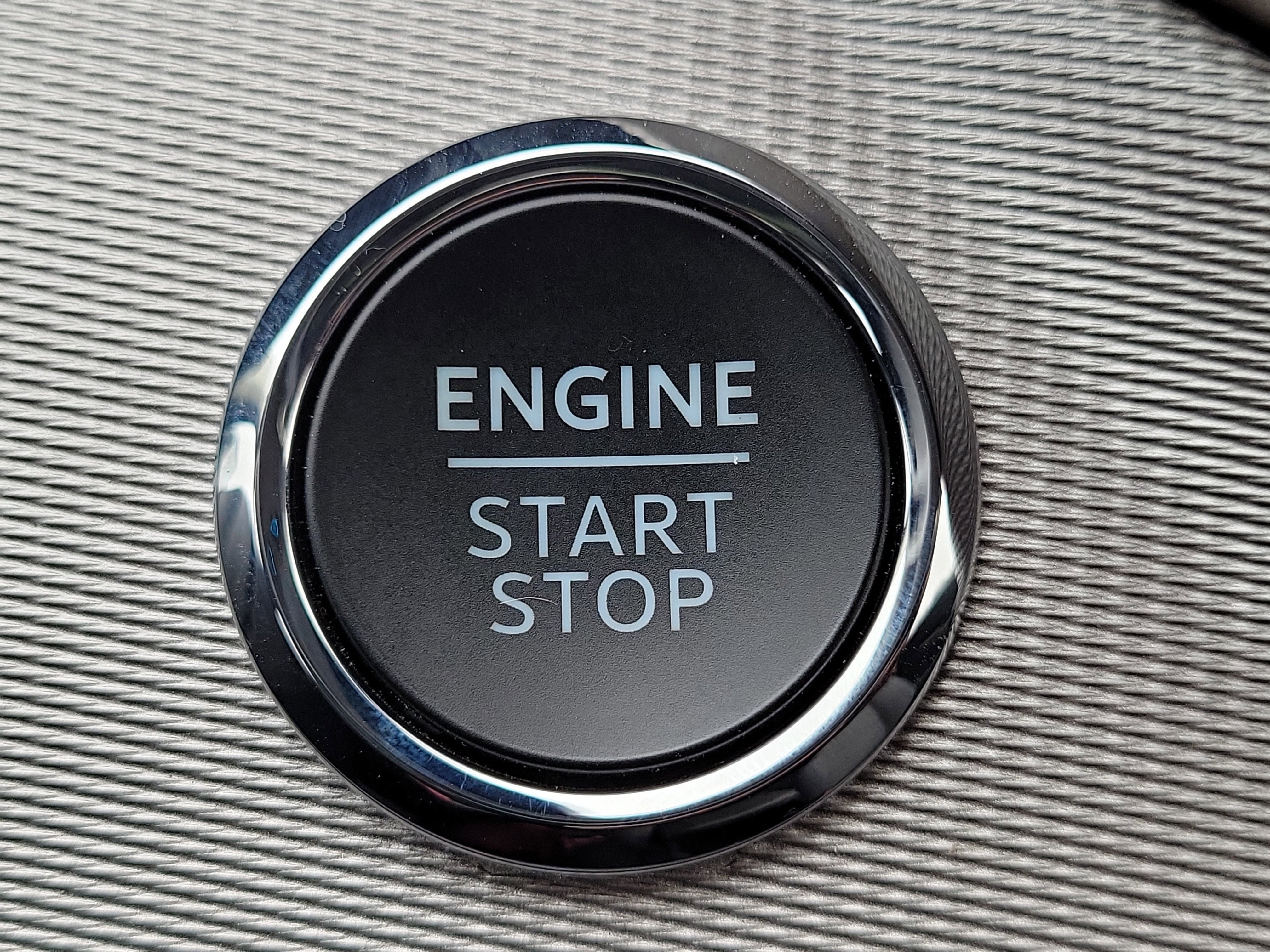 Certified 2025 Ford Explorer Active image 31