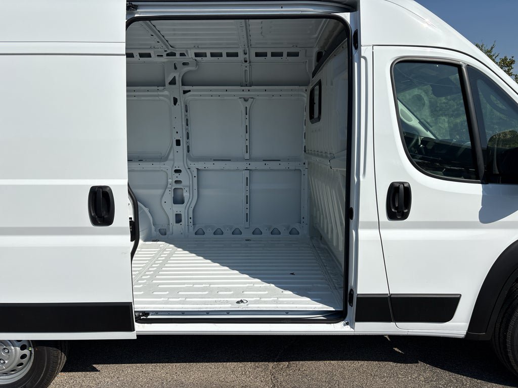 New 2027 RAM ProMaster 2500 FWD image 15