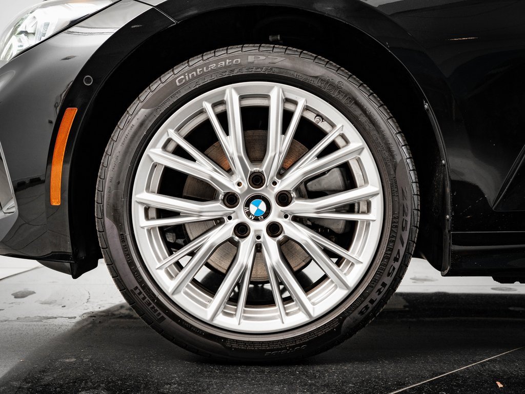 Used 2024 BMW 330i xDrive Sedan w/ Premium Package image 13