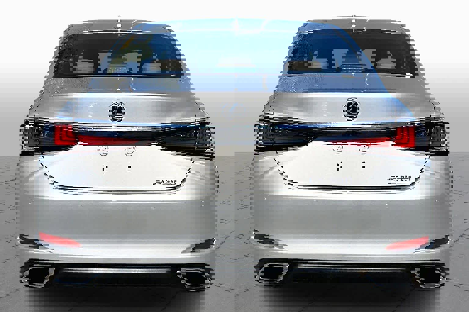 Used 2025 Lexus ES 350 w/ Premium Package image 5