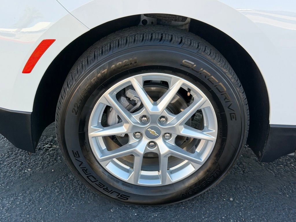 Used 2024 Chevrolet Equinox LT image 11