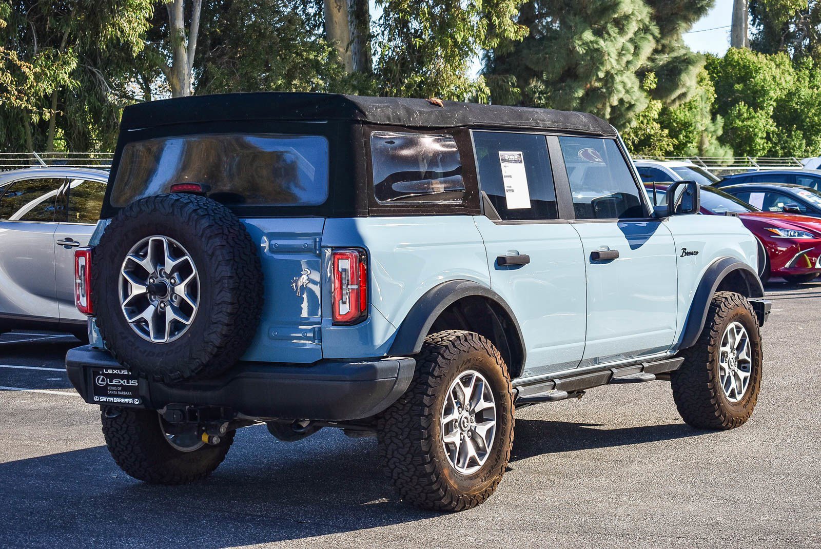 Used 2022 Ford Bronco Badlands image 6