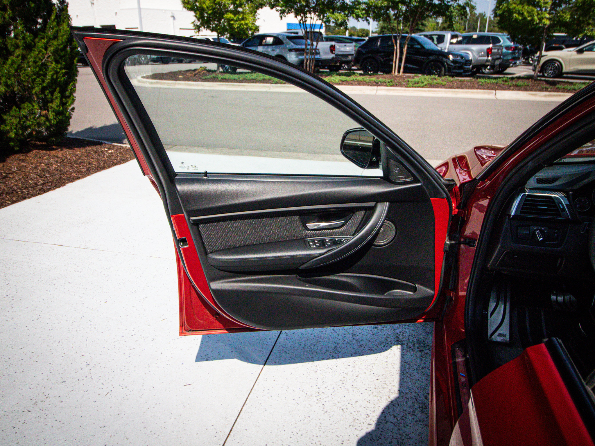 Used 2018 BMW M3 RWD image 14