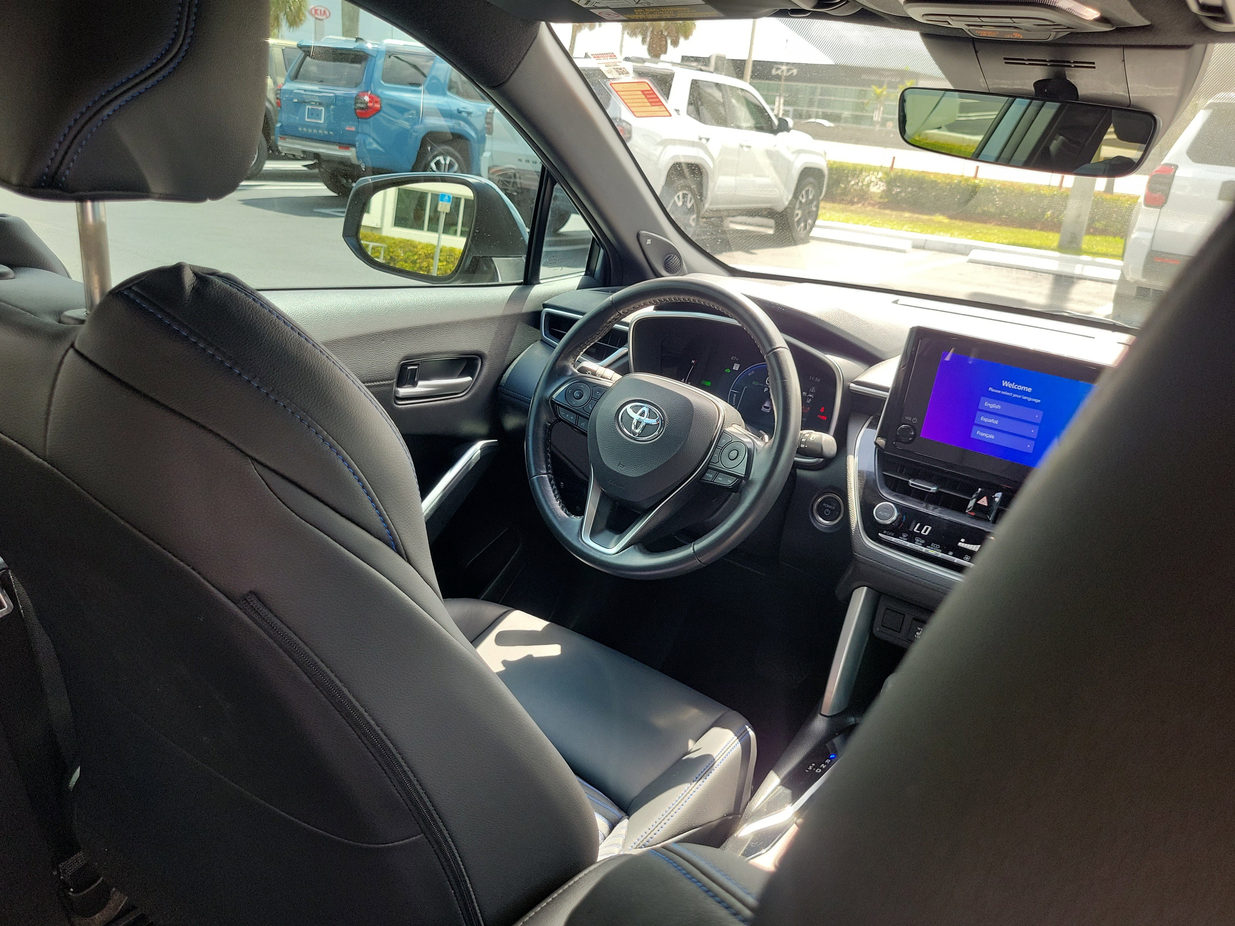 Used 2023 Toyota Corolla Cross XSE w/ Convenience Package image 14