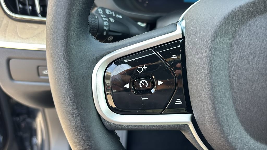 New 2026 Volvo XC60 B5 Plus w/ Climate Package AWD/4WD image 17