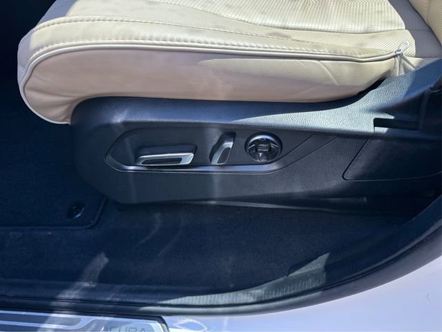 Used 2023 Acura MDX SH-AWD w/ Advance Package image 17