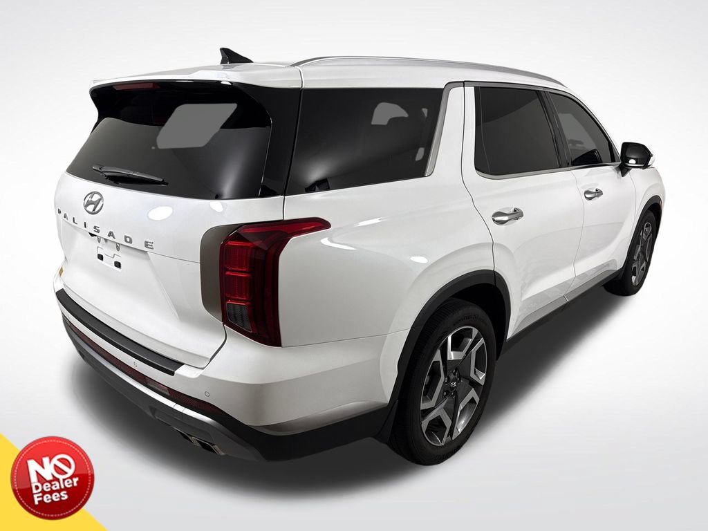 Used 2025 Hyundai Palisade SEL FWD image 3