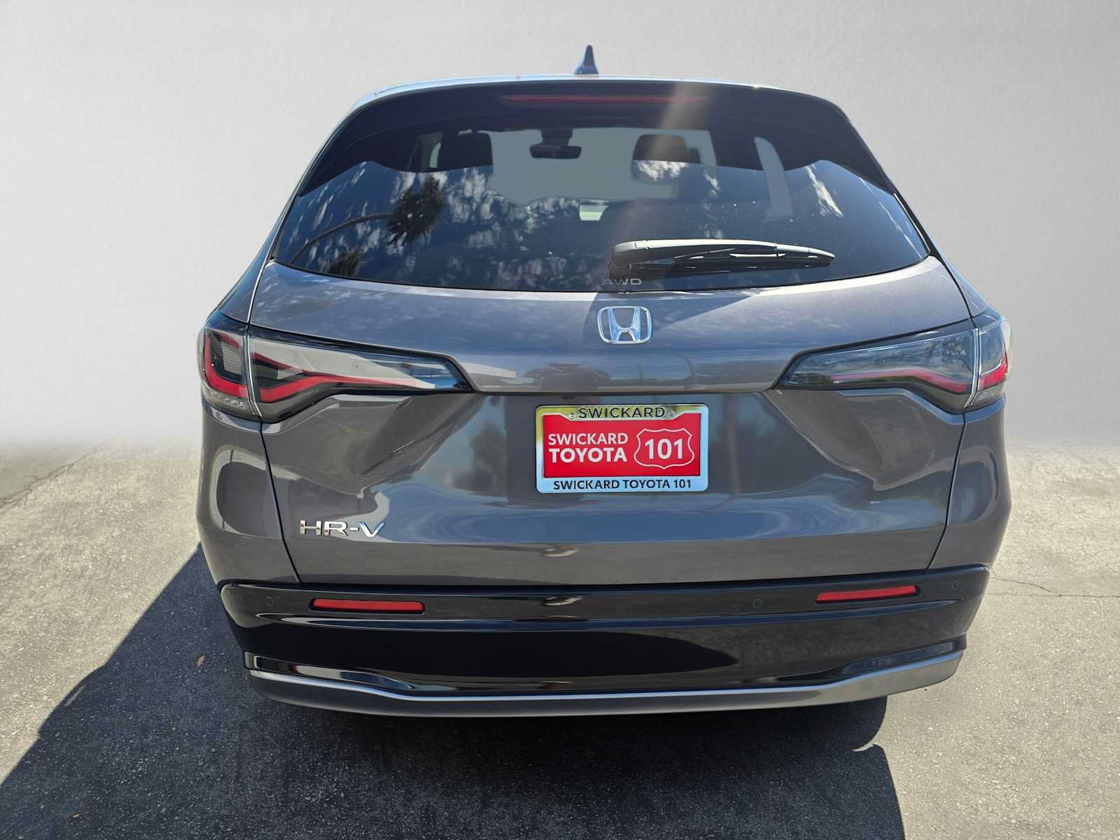 Used 2027 Honda HR-V EX-L image 4