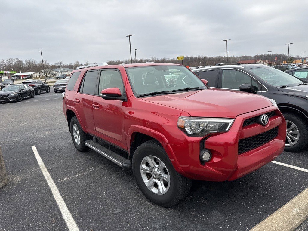 Used 2016 Toyota 4Runner SR5 image 2