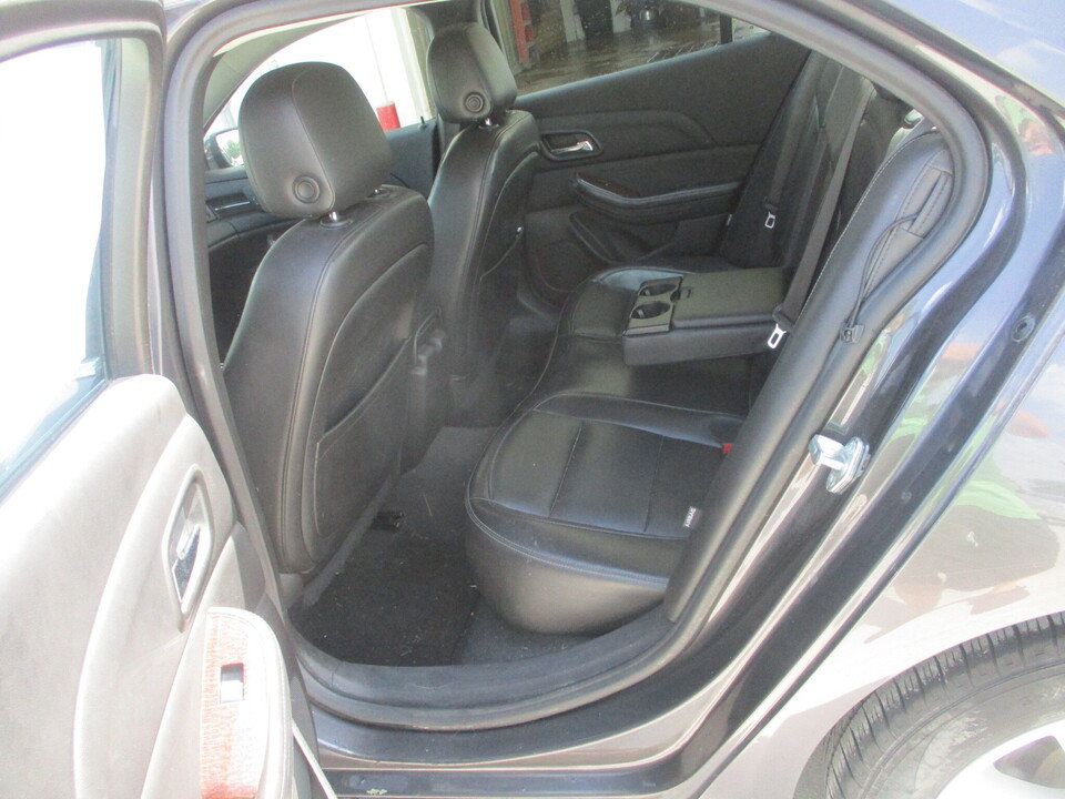 Used 2013 Chevrolet Malibu LTZ FWD image 21
