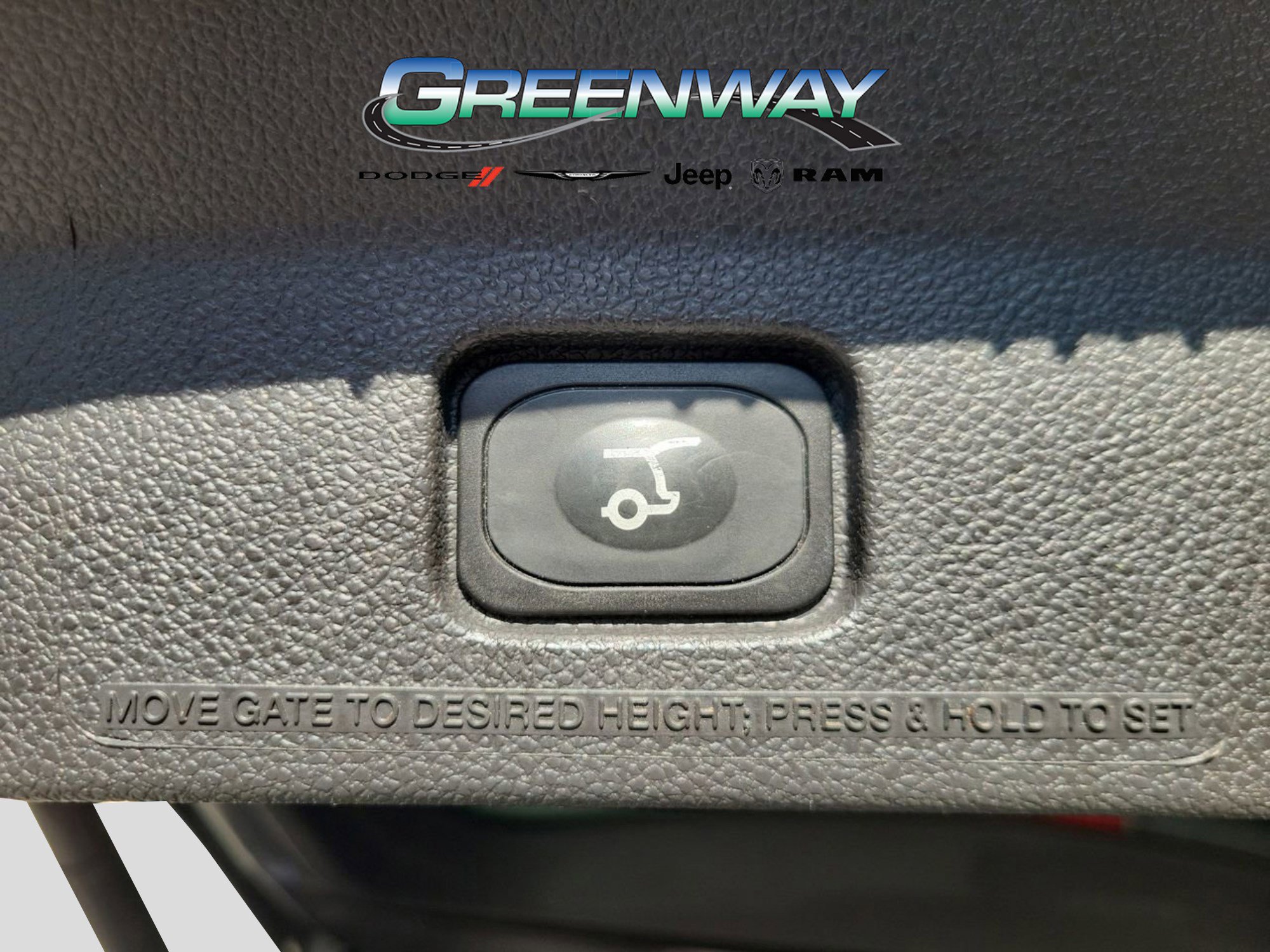 Used 2015 Ford Explorer Limited w/ Equipment Group 301A image 7