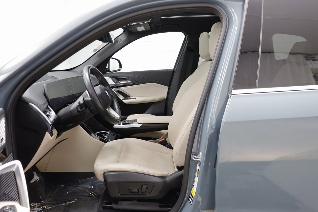 Certified 2023 BMW X1 xDrive28i w/ Premium Package image 5