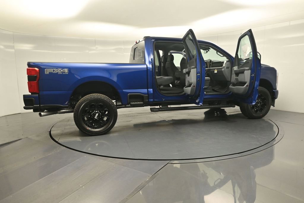 New 2026 Ford F250 XLT w/ XLT Premium Package image 4