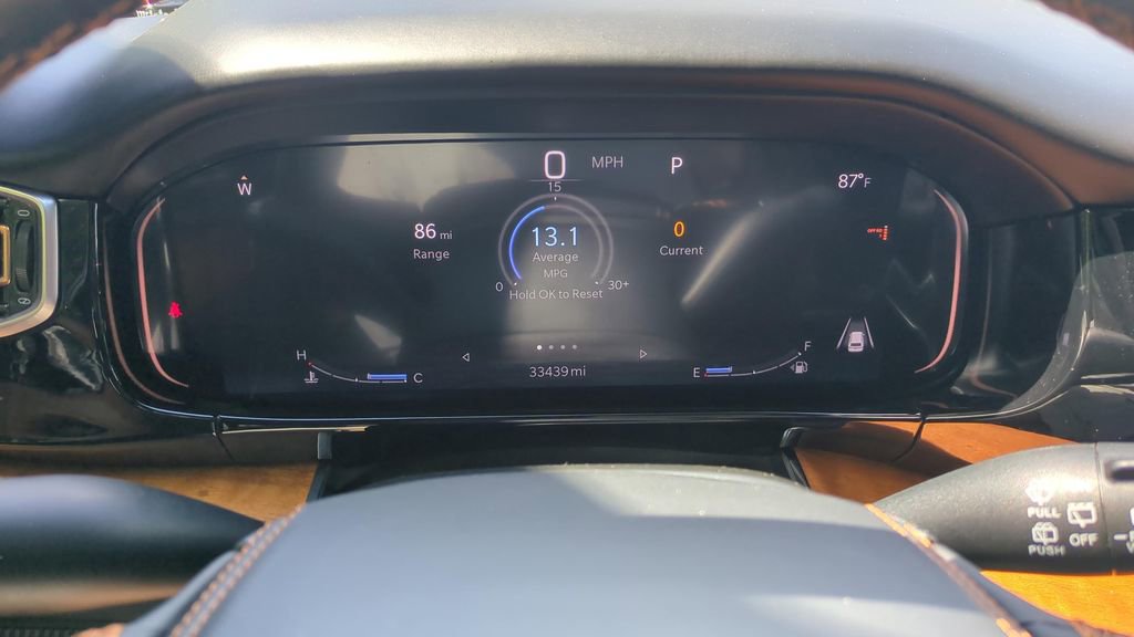 Used 2022 Jeep Grand Wagoneer Series III w/ Rear Seat Video Group 1 image 25