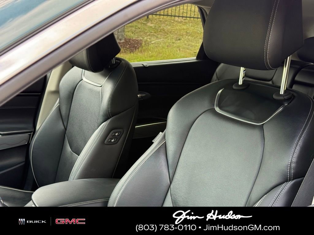 Used 2023 Genesis GV70 2.5T w/ Advanced Package image 20