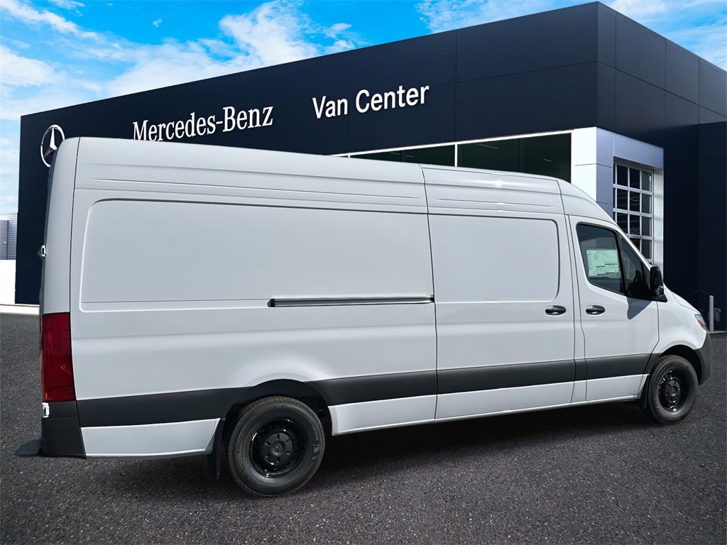 New 2025 Mercedes-Benz Sprinter 2500 image 3