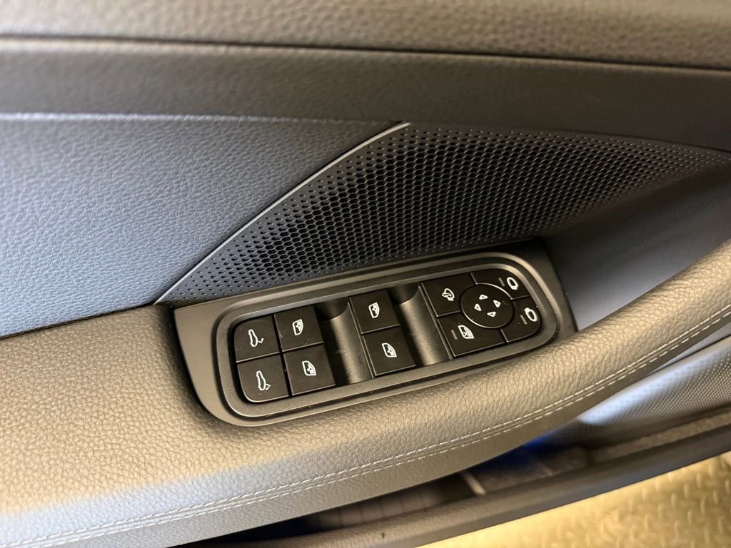 New 2026 Porsche Panamera 4 image 8