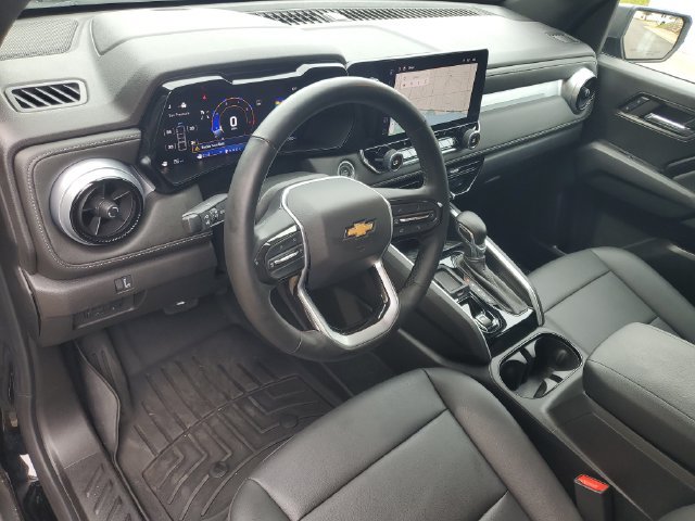 Used 2024 Chevrolet Colorado LT w/ LT Convenience Package III RWD image 19