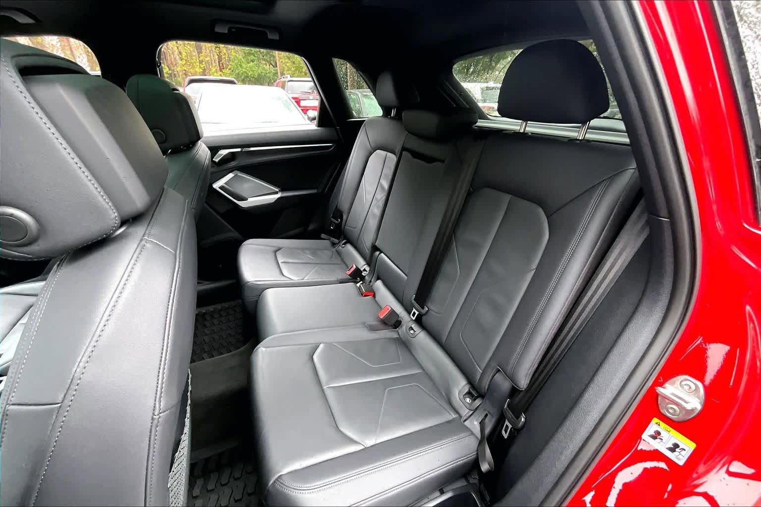 Used 2023 Audi Q3 2.0T Premium Plus w/ Premium Plus Package AWD/4WD image 20