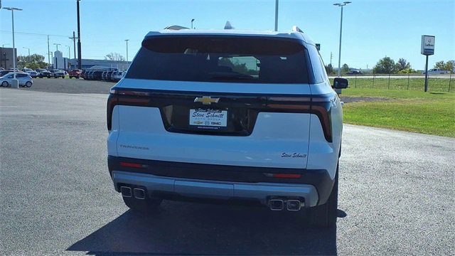 New 2026 Chevrolet Traverse LT w/ Sun and Wheel Package image 7