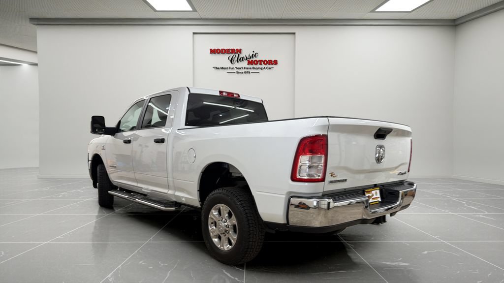 Used 2024 RAM 2500 Big Horn AWD/4WD image 3