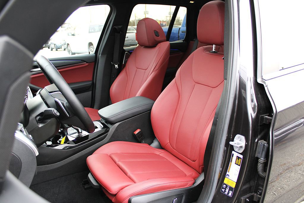 Used 2024 BMW X3 xDrive30i w/ Premium Package w/ZPA AWD/4WD image 6