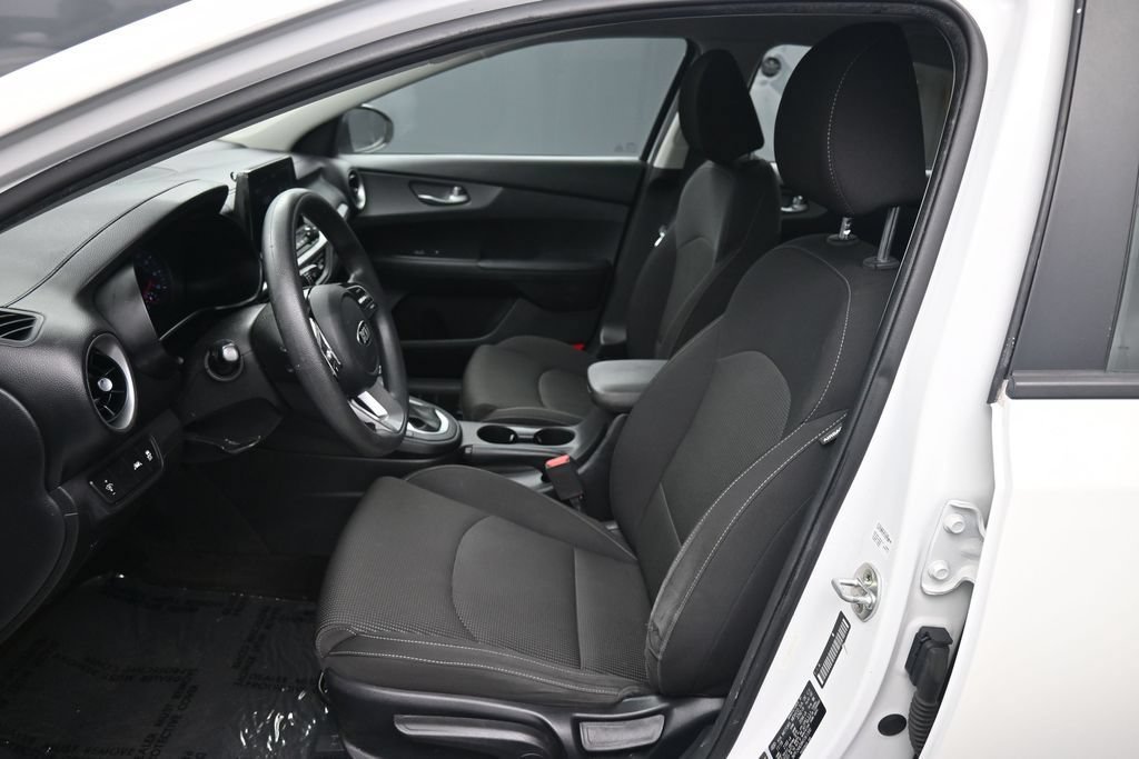Used 2019 Kia Forte LXS FWD image 18