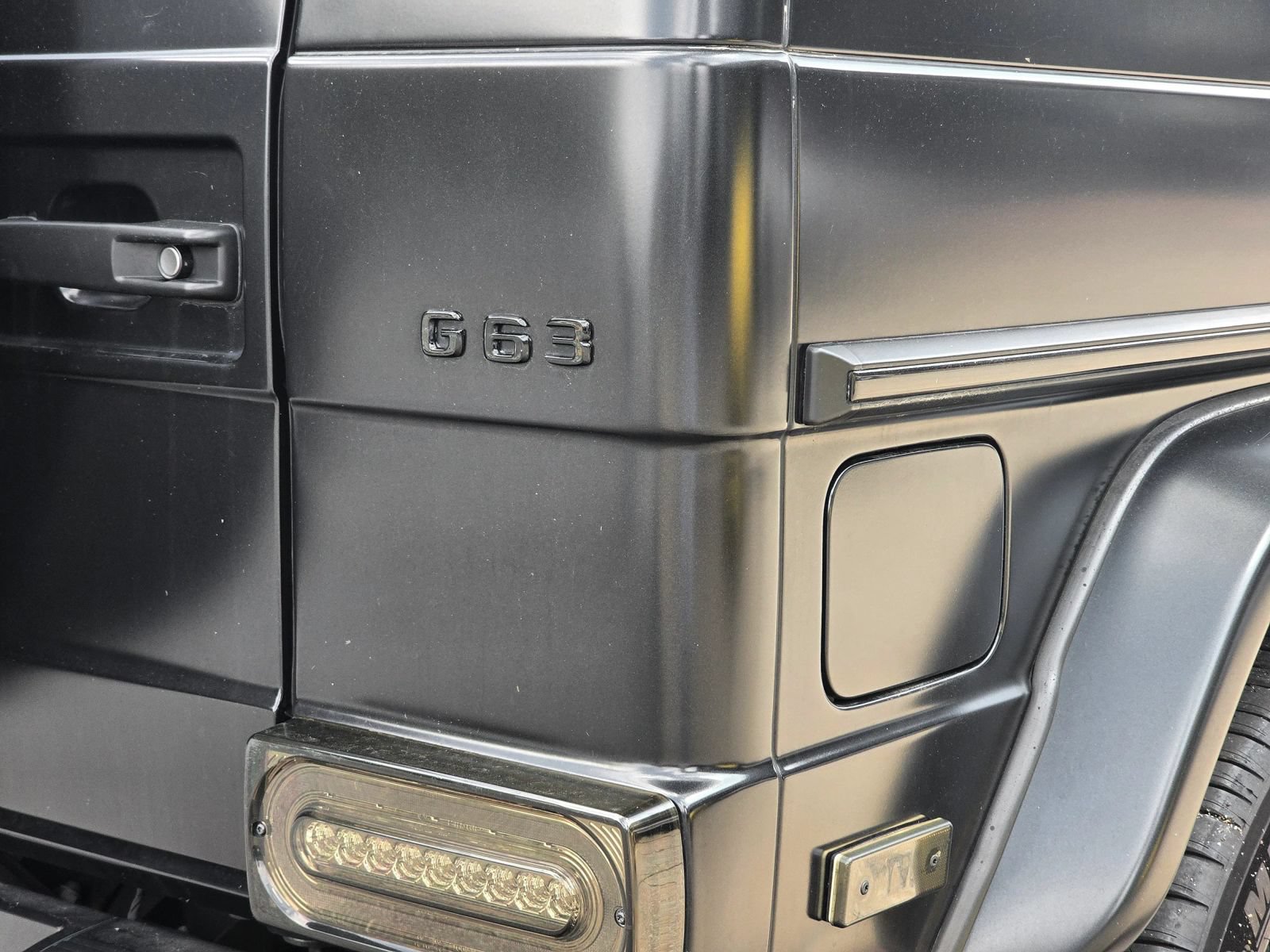 Used 2016 Mercedes-Benz G 63 AMG 4MATIC image 26
