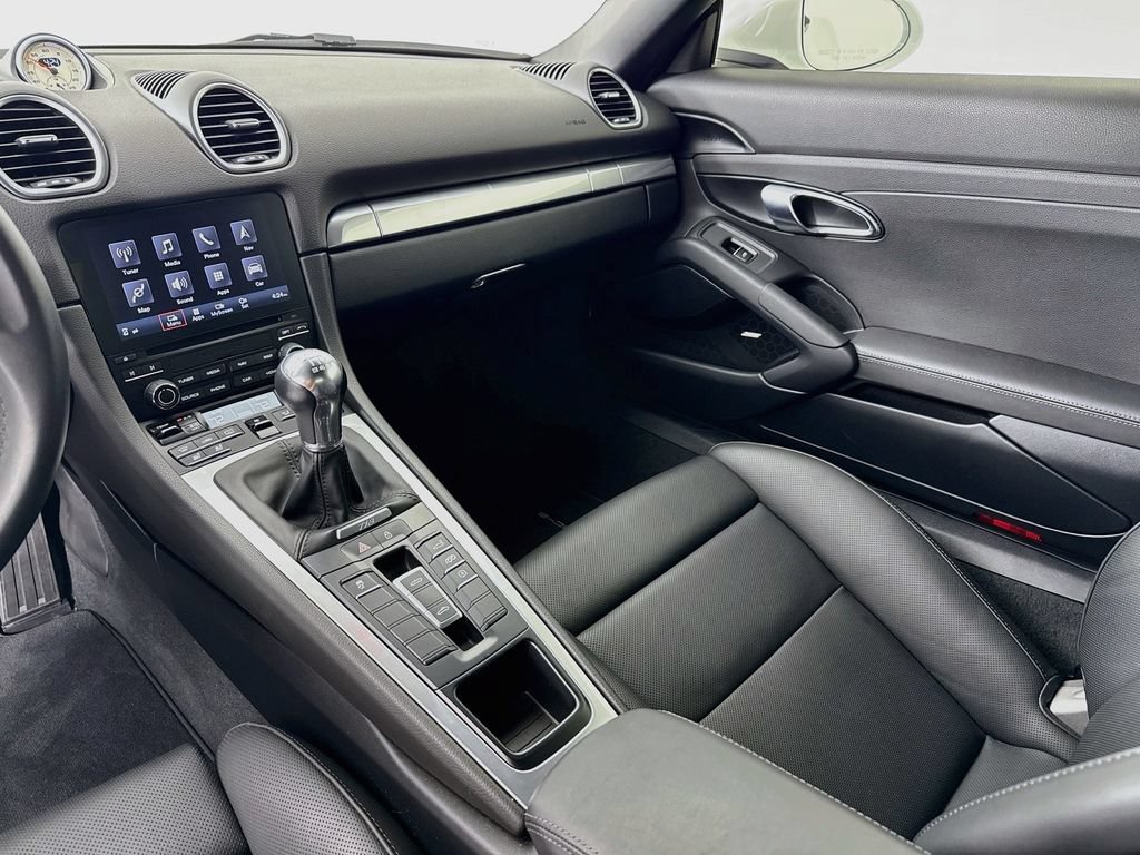 Certified 2019 Porsche 718 Boxster S RWD image 24