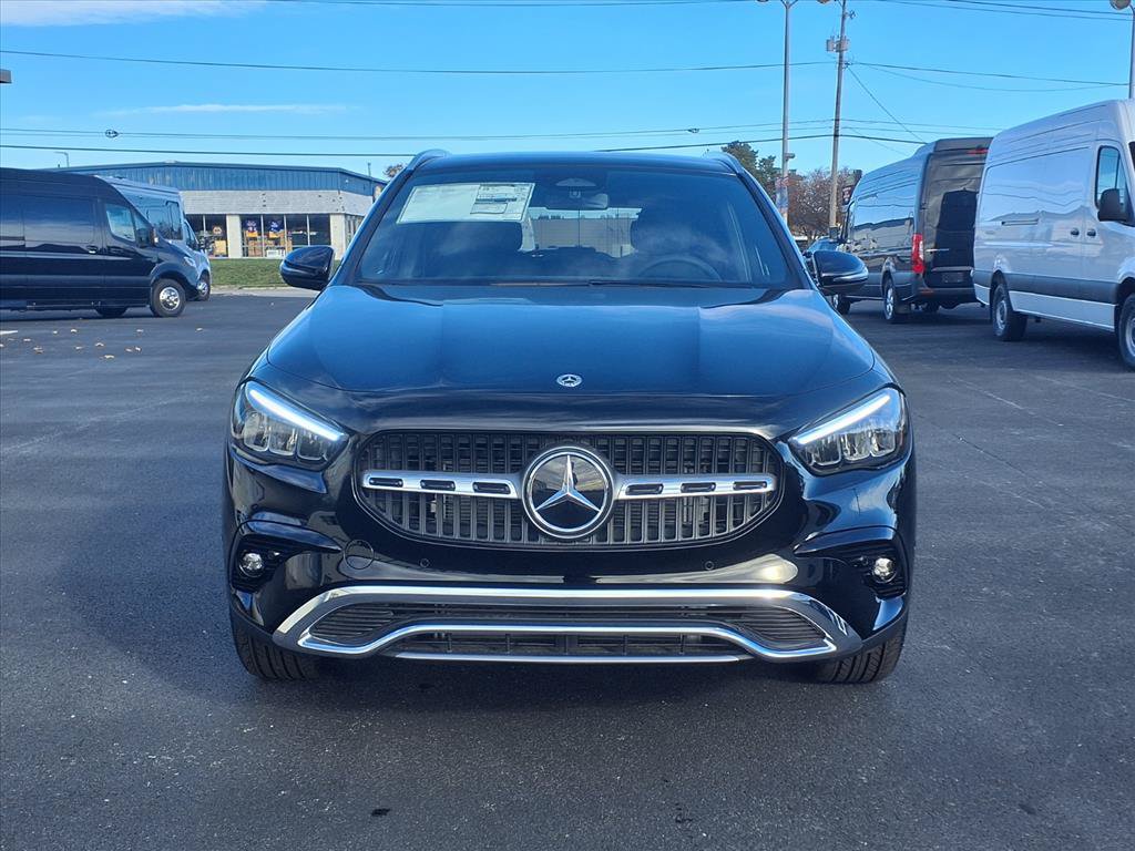 Used 2025 Mercedes-Benz GLA 250 4MATIC image 2