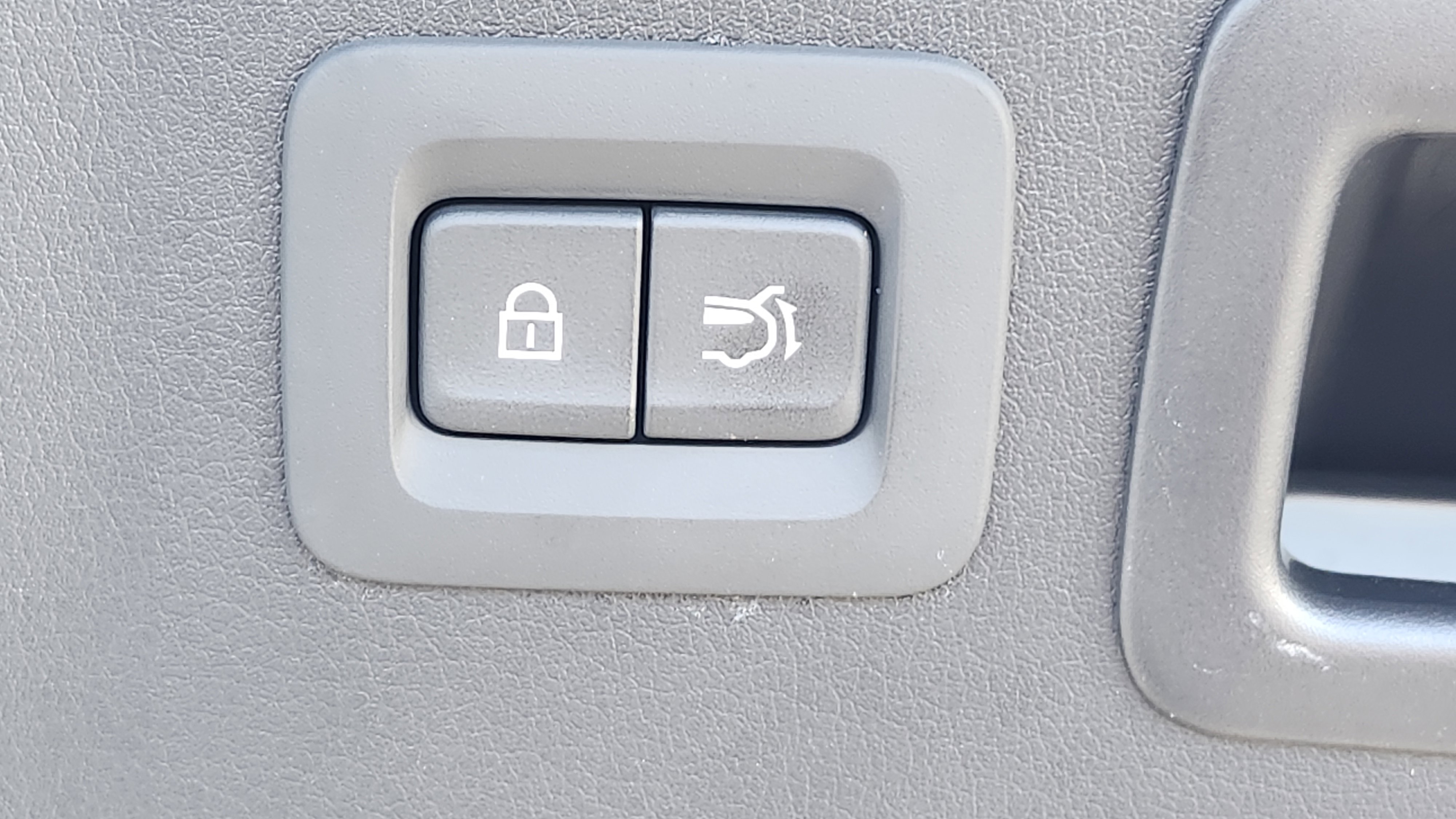 Used 2024 MAZDA CX-90 Plug-In Hybrid w/ Preferred image 18